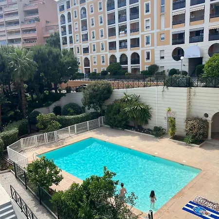 One Bedroom With Sea Views Beausoleil